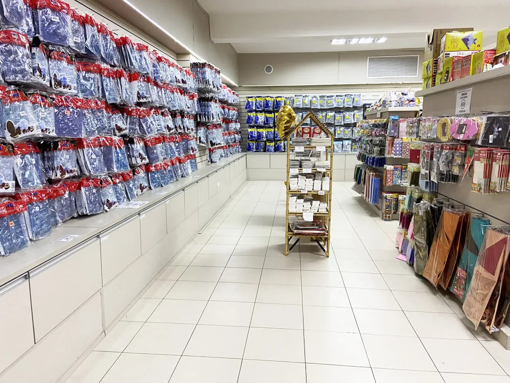 Setor de artigos para festas da Central do Sabor